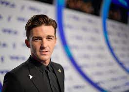 In the video, lingafelt, who uses the stage name jimi ono on her t… Drake Bell Is 33 And Looks Barely Recognizable Inside The Former Child Star S Life