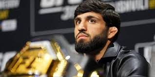 The Last Dance' Dustin Poirier Jadikan Max Holloway sebagai Lawan  Terakhirnya di UFC 318