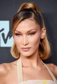 These Beauty Looks From The 2019 Vmas Are A Whole Mood Bella Hadid Hair Hair Styles Hairstyle
