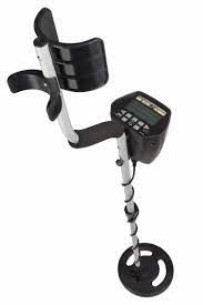 Imagine how much fun you can have looking for buried treasure in your own backyard. National Geographic Metal Detector With Metal Type Detection And Depth Indicator Bresser