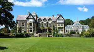 Galler (i̇ngilizce'de wales)(galce'de cymru (komrii diye telaffuz edilir) britanya'da birleşik krallık'a bağlı dört ülkeden biri. Galler Nerede Galler Hangi Ulkenin Takimi Galler Nufusu Ne Kadar Galler In Neresi Galler Para Birimi Haberler
