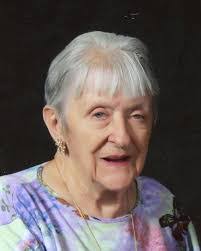 Effie Horne's Instagram, Twitter & Facebook