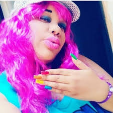 Candice Bell's Instagram, Twitter & Facebook