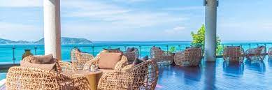 The location was on the beach, the room was spacious with a separate living area, the bed was really good and the bathroom looked amazing Best Oceanfront Dining Daytona Beach Fl Daytona Toyota