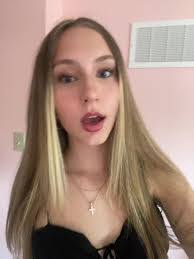 Mia Broussard's Instagram, Twitter & Facebook