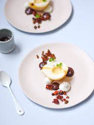 poire chocolat dessert a l assiette croquant fondant et cremeux leaf recette desserts a l assiette poire au chocolat aperitif gastronomique