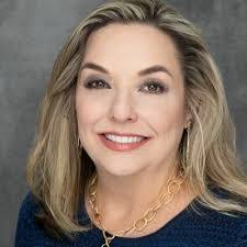 Amber Keener's Instagram, Twitter & Facebook