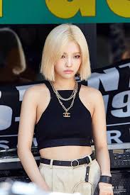Every nice and good thing they've done is being ignored. 190628 G I Dle Soyeon Uh Oh Mv G I Dle Jeon Soyeon Facebook