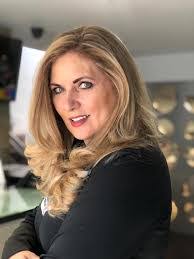 Judith Grace's Instagram, Twitter & Facebook