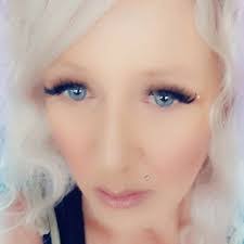 Donna Schick's Instagram, Twitter & Facebook