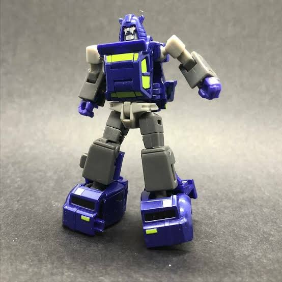 Transformers Shattered Glass Cliffjumper Minecraft Skin