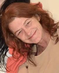 Holly Beebe's Instagram, Twitter & Facebook