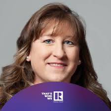 What real estate agents specialize in horse properties?