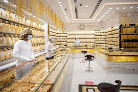 سوق الذهب التاريخي أيقونة تتألق في قلب دبي مجدداً