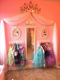 Princess Themed Toddler Bedroom New Little Girl Princess Room Ideas Girls Amazin In 2020 Girls Playroom Princess Room Toddler Bedrooms