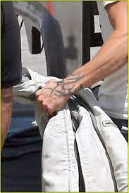 Brad Pitt Tattoo Hand Tattoos Brad Pitt
