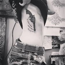 Elke dag vind je een unieke deal van een leuk bedrijf in jouw stad met meer dan 50% korting! This Johnny Cash Tattoo Cowgirl Tattoos Johnny Cash Tattoo Tattoos For Guys