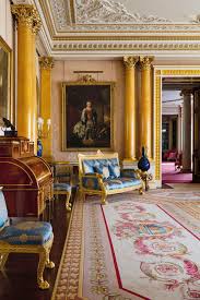 Inside Buckingham Palace S Resplendent Never Before Seen Rooms Palace Interior Castles Interior Buckingham Palace