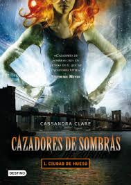 Pin en books n deliriums : Ciudad De Hueso Cazadores De Sombras 1 Cassandra Clare Planeta De Libros