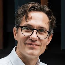 Suzanne Sherlock (@Chinscha88)