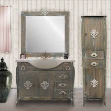 Bellissime, tra i bagni shabby chic selezionati, le. Composizione Bagno 108 Cm In Rovere Con Colonna In Stile Shabby Chic Provenzale Le Chic Arredamenti