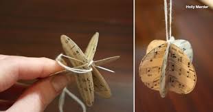 Yılbaşı süsü nasıl yapılır şeklindeki araştırmalarınızın da en güzel cevaplarından biri olacaktır bu fikir. Diy Kendin Yap Yilbasi Agaci Susu