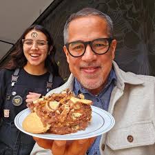 Mike Oquendo (@mikeyoshow) • Instagram photos and videos