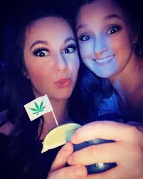 Ashton Micheau (@ashton.in.your.face) • Instagram photos and videos