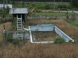 Abandoned Pool By Giant Ginkgo Via Flickr Abandoned Places Abandoned Empty Pool