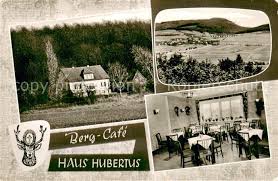 W ir, die familie pfeifhofer, besitzen eine kleine gemütliche gästezimmervermietung, umgeben von wiesen und bergen der sextner dolomiten und dem karnischen kamm. Ak Ansichtskarte Bueckeburg Berg Cafe Haus Hubertus Panorama Gaststube Bueckeburg Nr Kr35491 Oldthing Ansichtskarten Niedersachsen
