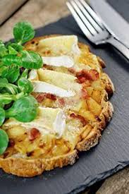Une Idee Facile Pour Un Snack Ou Un Apero Voire Un Plateau Tele La Tartine Camembert Et Pommes Comme Une Brusch Recettes De Cuisine Cuisine Recette Tartine