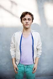 Sondre lerche vinyl reissue of faces down available 10.02.12 on mona records buy now: Sondre Lerche Norway Role Models Beautiful People Style