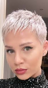 Cheryl Markey's Instagram, Twitter & Facebook