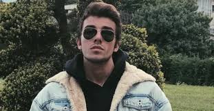 Canseven, beraber youtube videoları çektiği damla biliç'i üniversite yıllarından tanıyor. Survivor Cemal Can Kim Boyu Kac Cm Survivor Cemal Can Canseven In Kilosu Meslegi Ne Is