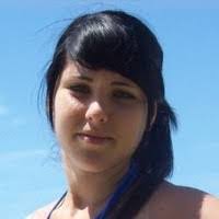 Lorena Kahn's Instagram, Twitter & Facebook