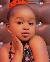 18-year-old actress builds house for mother