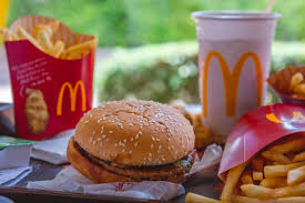 Kebab tál édes vagy chips burgonyával. Australian Mcdonald S Franchise Owner Taken To Court For Alleged Cruel And Inhumane Working Conditions Nz Herald
