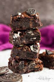 Resepi brownies kalini dari www.cookingismessy.com yang mana ada rasa tersendiri kerana penggunaan tiga jenis koko, iaitu. Fudgy Oreo Brownies Marsha S Baking Addiction