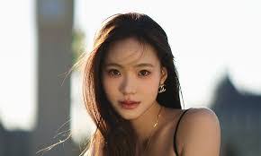 Lily Hsu's Instagram, Twitter & Facebook