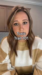 Cecelia Foley's Instagram, Twitter & Facebook