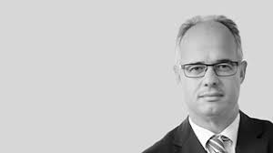 Our reputation for casual elegance arises. Alberto Zamora Accenture Strategy