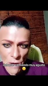 Videos De Debora Comiendo