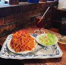 昔ながらのナポリタンが食べたくて 給食風の甘めの味付けを堪能できる東京都内にあるレトロなカフェ5選 isuta イスタ おしゃれ かわいい しあわせ 食品と飲料 食べ物のアイデア 美味しい