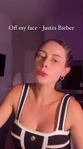 Vanessa Hauck's Instagram, Twitter & Facebook