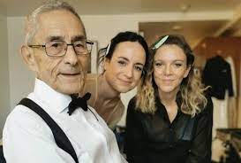 «el agente topo» competirá en la categoría de mejor documental junto a la rumana «collective», la la ceremonia de los oscar se celebrará este domingo 25 de abril desde las 20:00 horas (chile). Box82 Ndr2zndm