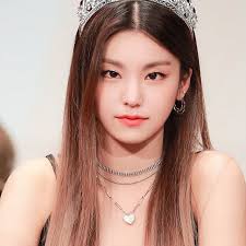 Bir oʻzgaruvchili chiziqli tenglamalarni yechishni oʻrganing. Yeji Singer Wikipedia Bio Age Height Weight Boyfriend Net Worth Family Career Facts Starsgab
