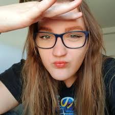 Come check out my stream yall!!! The boys chilling and getting xp.... Chat  if y'all want yoo