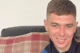 Edinburgh artist creates replica Greyfriars Bobby noses to stop tourists  rubbing real thing