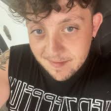 Anthony Roark's Instagram, Twitter & Facebook