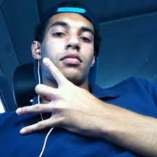 Listen to playlists featuring El Mayor Clasico Me Chapiate Ft El Fujitivo  Del Meneo By Dakhemcy by EL MAYOR CLASICO OFICIAL online for free